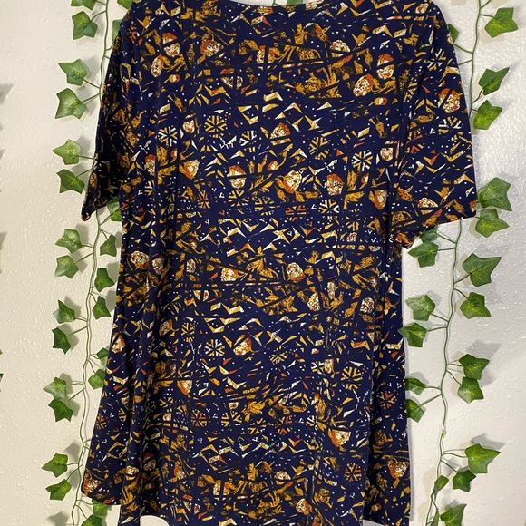 LuLaRoe multi-colored
SIZE XL blusa - Picture 3 of 5